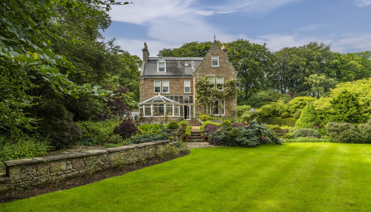 Daluaine Manse & Gardens, Rhynie